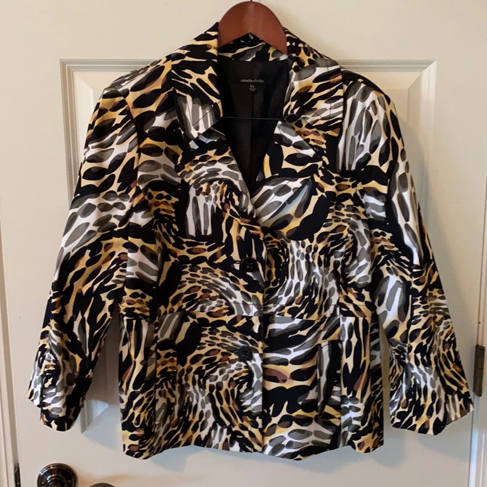 Rafaella Studio leopard women’s Blazer.  Super Cute!, Size XL